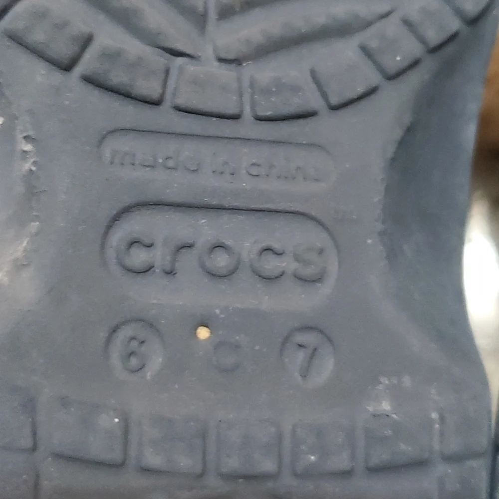 Crocs Star Wars Yoda size 6 To 7C shoes